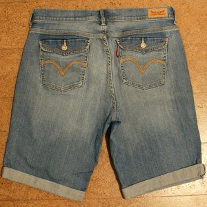 Levi's Light Wash Bermuda